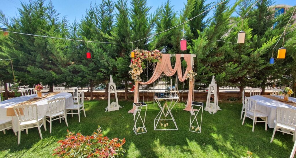 BAHÇE SÖZ-NİŞAN ORGANİZASYONLARI KAŞIKÇI BAĞLARI