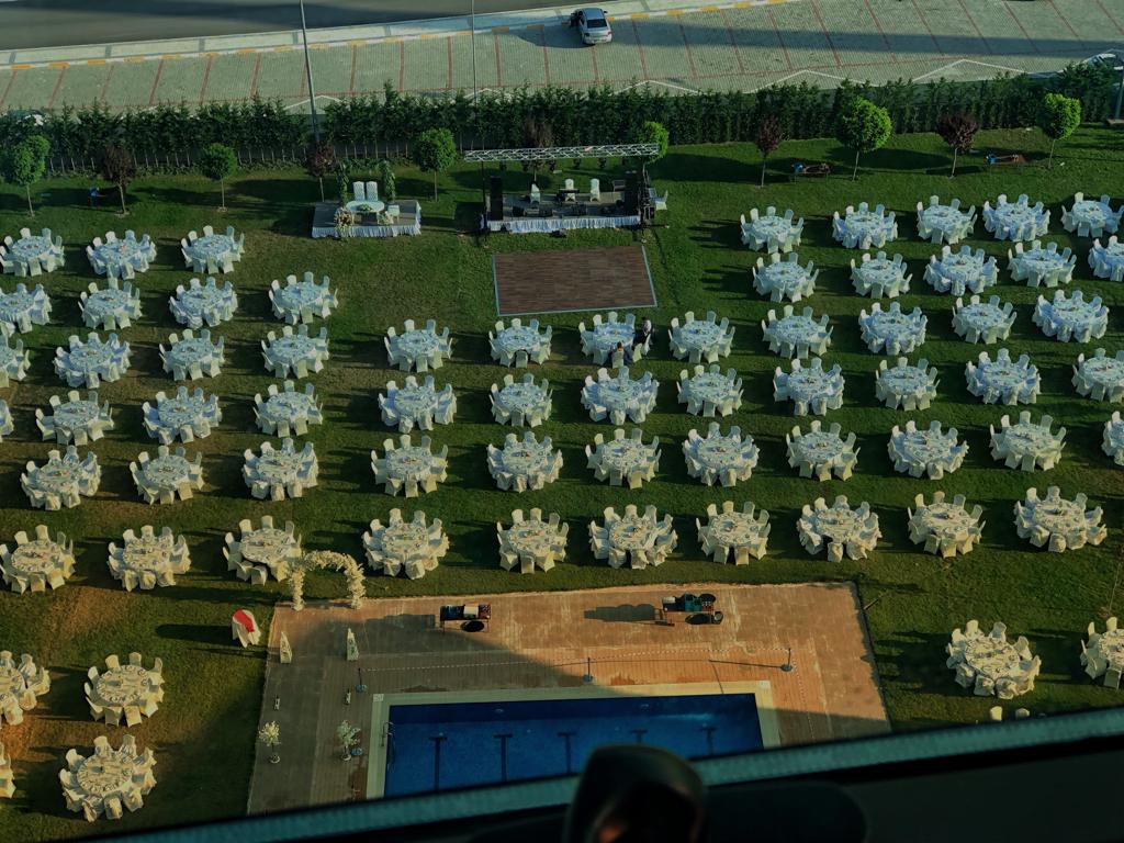 DEDEMAN BAHÇE SAHNE OYUNLAR