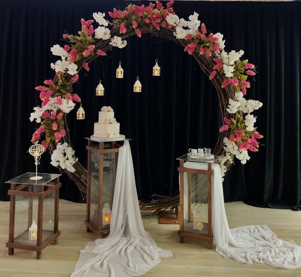 AHŞAP KONSEPTLİ SÜMBÜL ÇİÇEKLİ ÇALI TAG