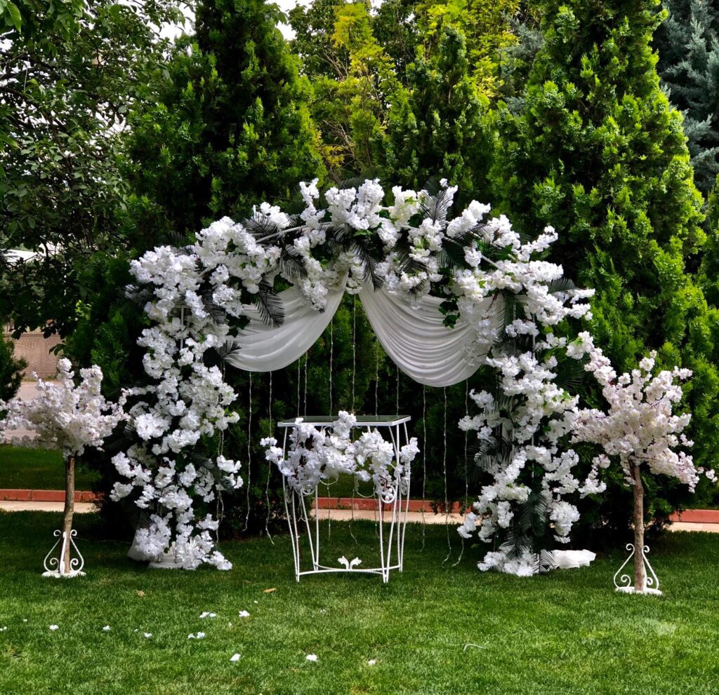 BÜYÜK BEYAZ KEMER  KELEBEK TÜLLÜ KONSEPT