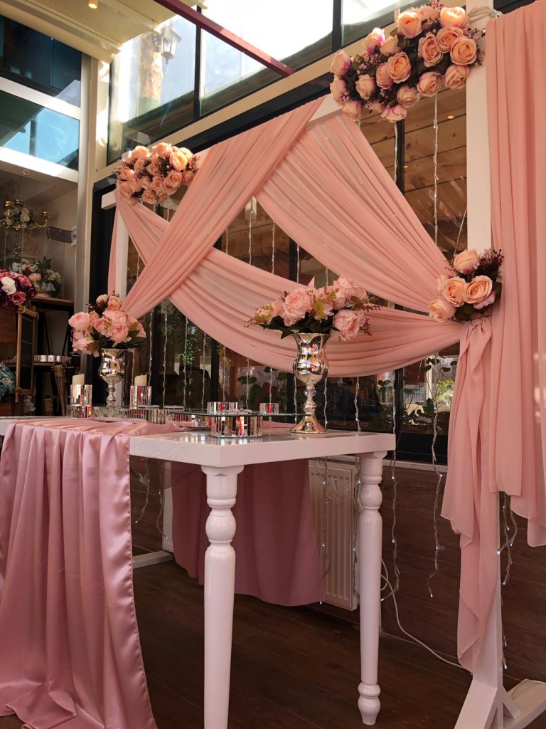 PEMBELİ LAKE MASALI TASARIMLAR