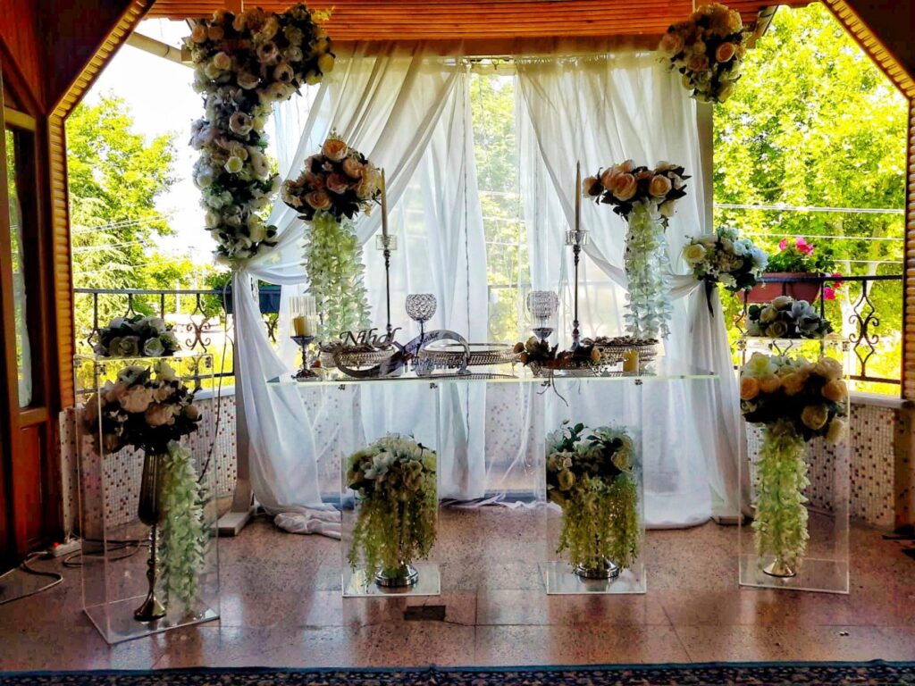 PLEKSİLİ BEYAZ KONSEPTLER